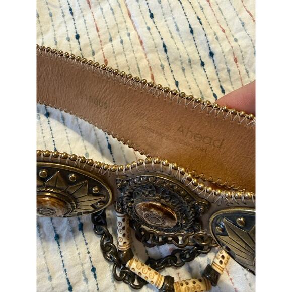 VTG Streets Ahead Brass Carved Bone Leather Belt XS Chain Whimsy Boho Fairy main image 3